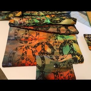 Fabric lined peace sign purse with mini wallet